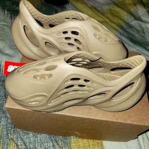 Yeezy foam runners size 11 youth